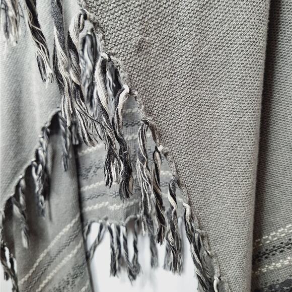 Cabi Prairie Long Duster Cardigan Sweater Fringe Boho Fringe Western 974 Medium - Picture 6 of 11